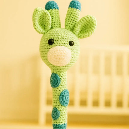 El Yapımı Yeşil Zürafa Çıngırak Amigurumi Organik Bebek Oyuncağı