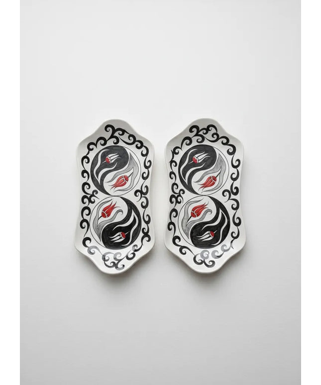 Klasikle Modern Harmanlanarak Tasarlanmış El Yapımı Çini