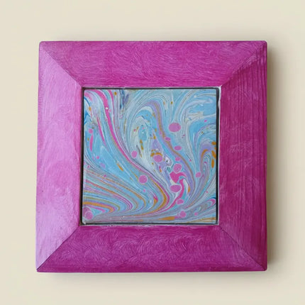 Pembe Çerçeveli Ebru Sanatı Çini Tablo 10x10cm Kare Duvar Dekoru