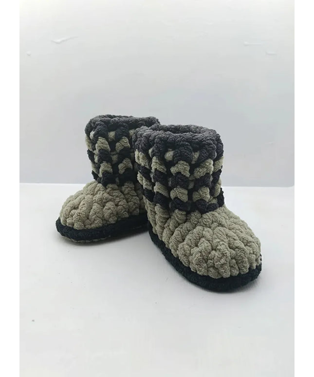 Erkek Çocuk Kahverengi Örgü Patik 1617 Numara El Örmesi