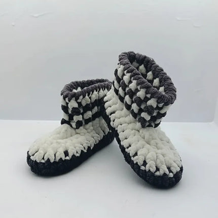 Siyah Beyaz Örgü Çocuk Panduf Ev Botu 1819 Numara El Örmesi