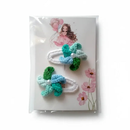 Örgü Mavi ve Yeşil Çiçek Motifli Kız Çocuk Toka Seti El Emeği