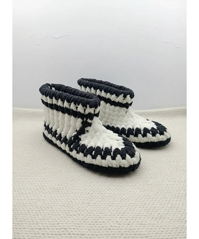 Siyah Beyaz Örgü Çeyizlik Patik Yumuşak Dokulu Kadın Ev Terliği