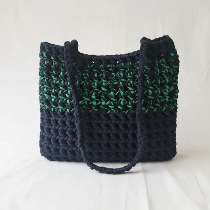 Siyah ve Yeşil Renkli İpten Örülmüş Omuz Çantası El Emeği