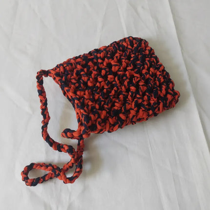 Turuncu ve Lacivert Renkli Örgü Desenli Telefon Çantası