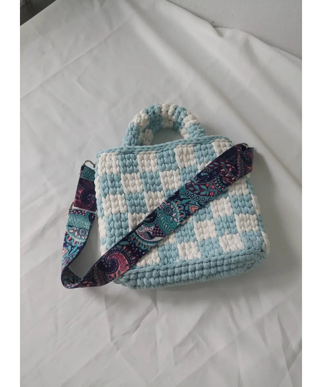 Mavi Beyaz Kareli Tığ İşi Omuz Çantası El Emeği