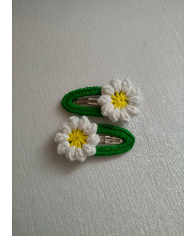Yeşil ve Beyaz Çiçek Motifli Kız Çocuk Tokası Örgü Saç Aksesuarı