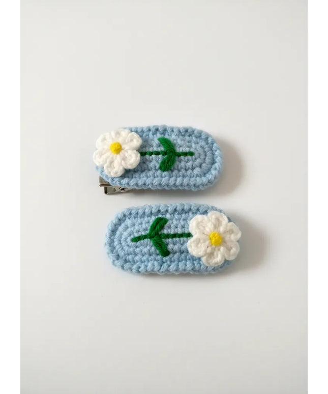 Örgü Çiçek Motifli Kız Çocuk Tokası Mavi ve Beyaz Renkli