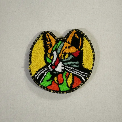 Renkli İplikten Kedi Desenli Bardak Altlığı El Yapımı Dekoratif