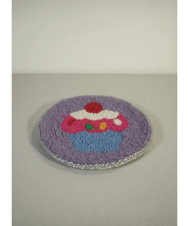 Renkli Yün İplikten Kek Desenli Bardak Altlığı El Yapımı