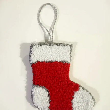 Kırmızı Beyaz Noel Çorabı Tasarımlı Dekoratif Duvar Süsü El Yapımı
