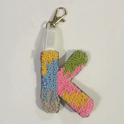 Punch Nakışı K Harfi Anahtarlık Çok Renkli ve El Yapımı