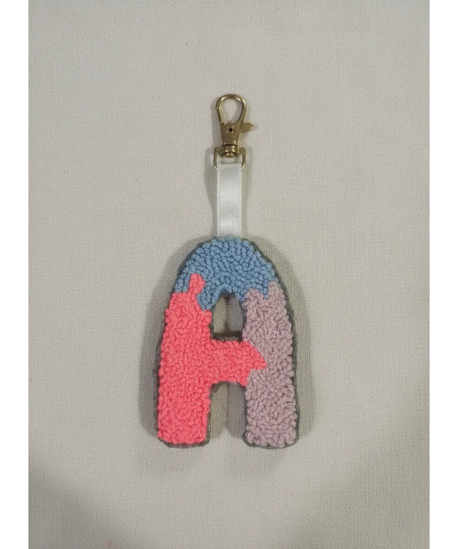 Punch Nakışı A Harfi Anahtarlık Mavi Pembe Renkli El Yapımı