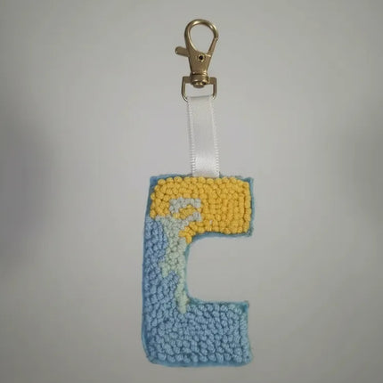 Mavi ve Sarı Renkli C Harfi Punch Nakışı Anahtarlık El Yapımı
