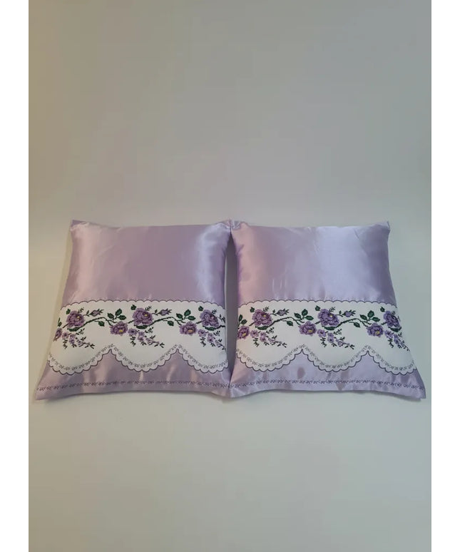 Lila Pamuk Saten Kanaviçe İşlemeli Dekoratif Yastık Kılıfı Takımı