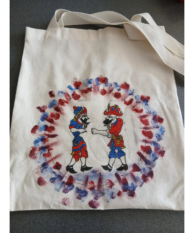 El Boyaması Bez Çanta Hacivat ve Karagöz Desenli Akrilik Tasarım