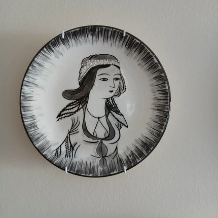 El İşçiliği Çini Tabak Duvar Dekorasyonu