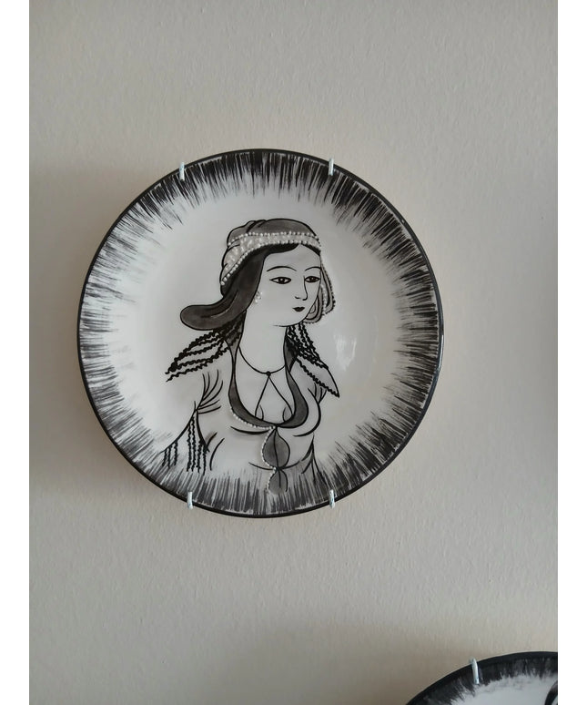 El İşçiliği Çini Tabak Duvar Dekorasyonu