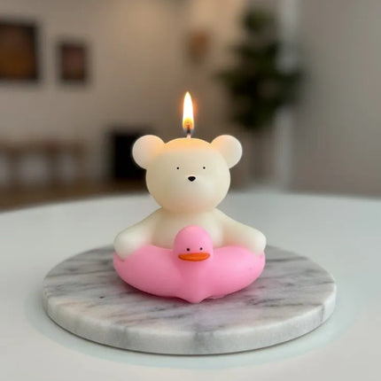 Beyaz Ayıcık ve Pembe Simitli Dekoratif Mum Oda Kokusu Hediyelik