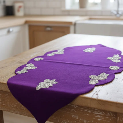 Mor Kadife Üzerine Gümüş İşlemeli DekoratifRunner